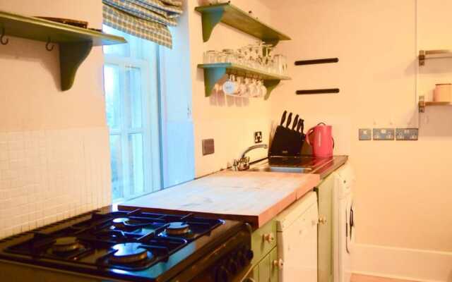 1 Bedroom Apartment in New Town