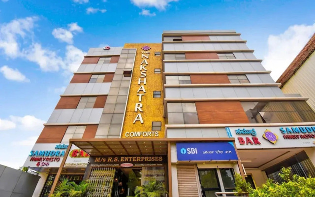 Nakshatra Comforts by OYO Rooms