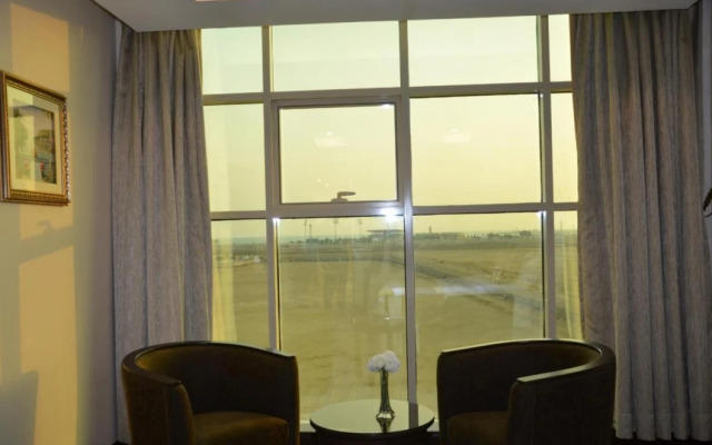 Golden Armada Hotel