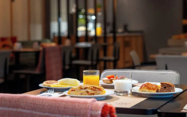 Hotel Acta the Clover