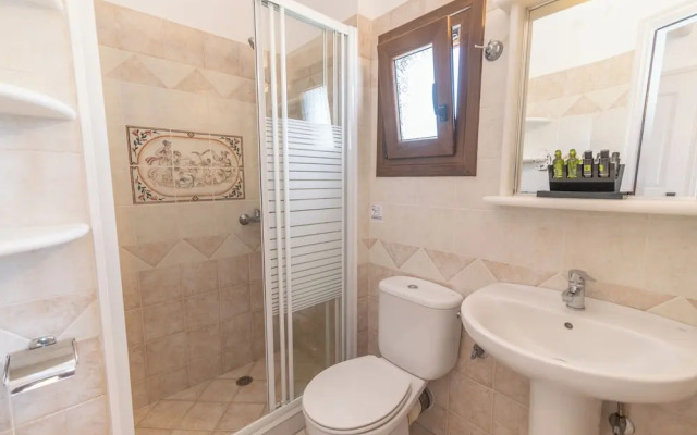 Nikos Apartments & Studios