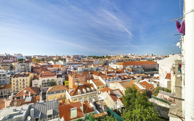 Lisbon'S Horizon Retreat: A View To Remember