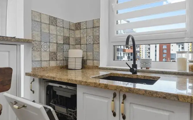 Karina 2BDR Apartment