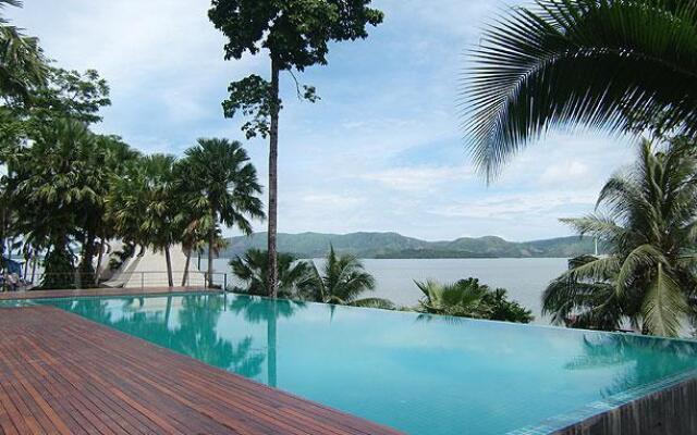 The Blue Sky Resort Ranong