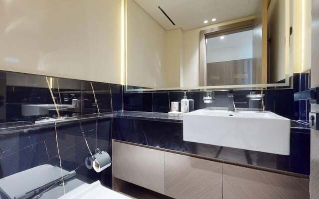 Luxury 3BR Designer Retreat with Parking