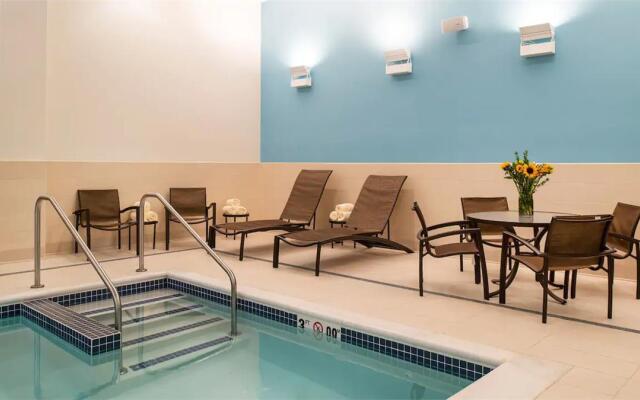 Hyatt Place Portland Downtown - Old Port Square