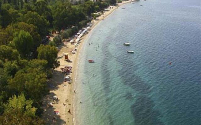 Izela Hotel
