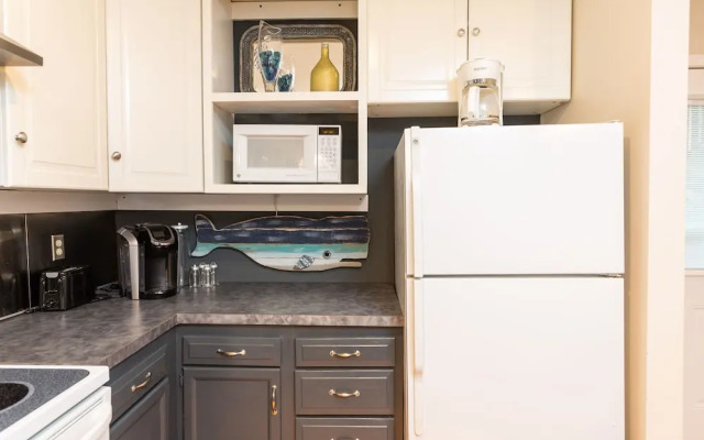 Ocean Glass Inn Condominiums