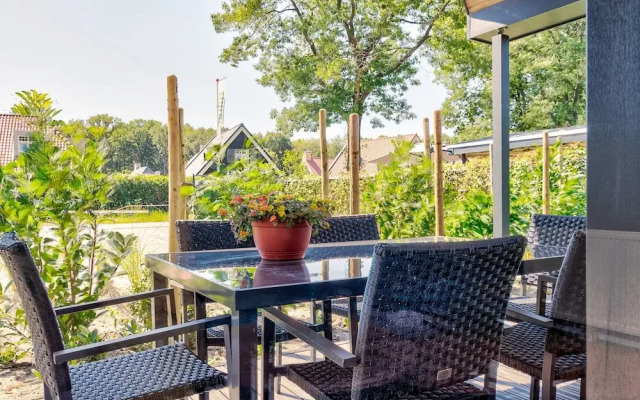Lovely Holiday Home in Kaatsheuvel With Bubble Bath