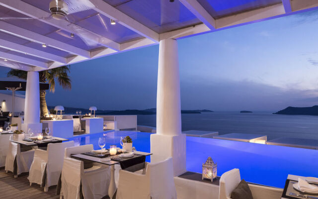 Kirini Suites & Spa Hotel