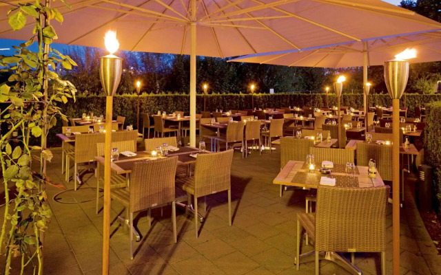 Mövenpick Hotel Zuerich-Airport