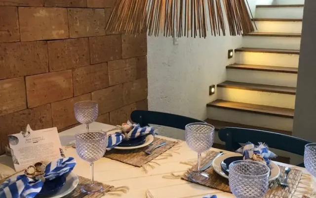 Charmosa Casa a 50m da Praia do Marceneiro