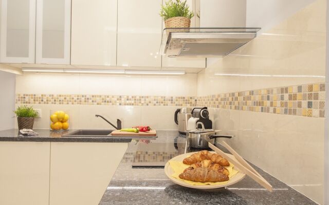 New York Palace View Apartment