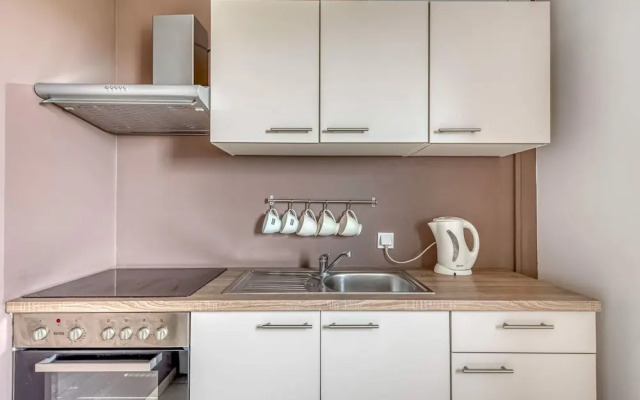 Charming Apartment in Novalja near Zrče Beach