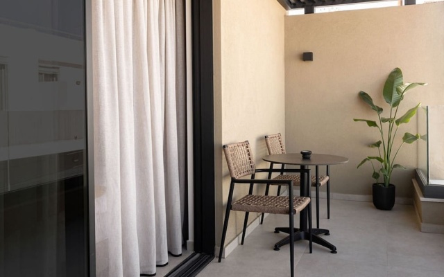 Moncasa Suites
