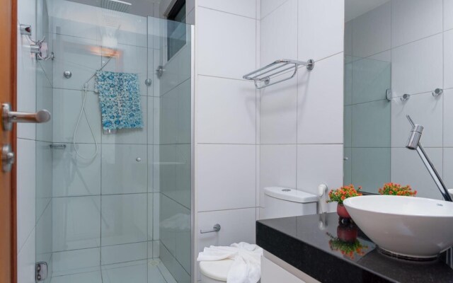 Belo Apartamento em Condom nio com Piscina