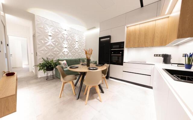 BillMar Luxury Apartment