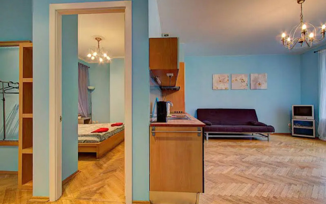 Stn Apartments Near Moskovsky Railway Station