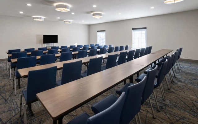 Holiday Inn Express Hotel & Suites Brattleboro by IHG