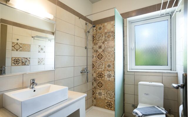 Three Stars Luxury Villas