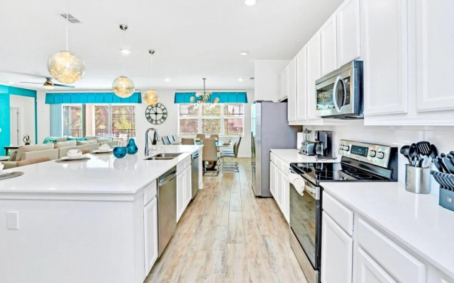 15br Mansion - With Pool Hot Tub Netflix