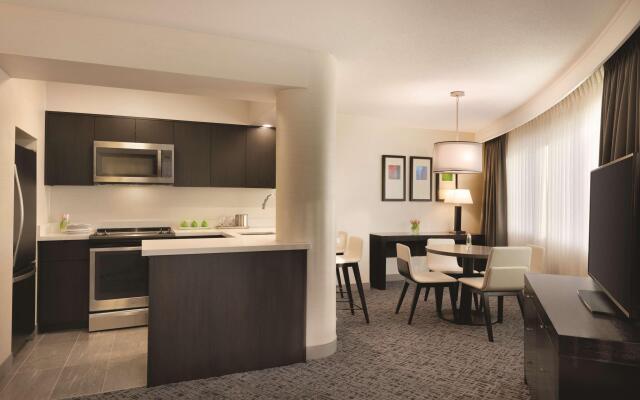Radisson Hotel Vancouver Airport - фото 4
