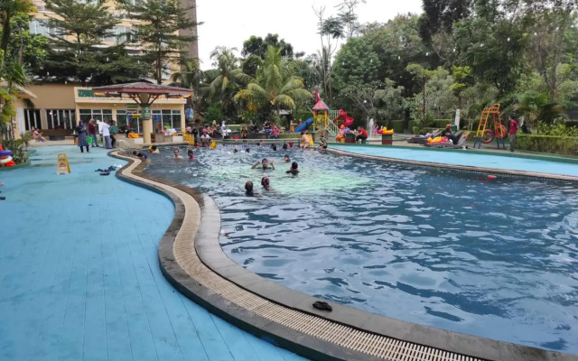 Lorin Sentul Hotel