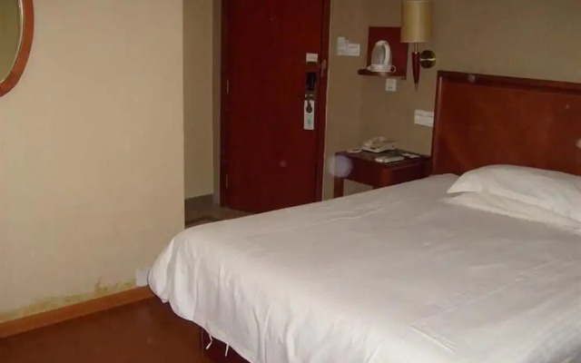 GreenTree Inn YangZhou Plaza Hotel