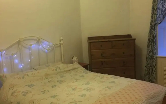 Lovely 1 Bedroom Apartment Near Edinburgh City Centre