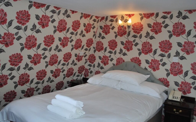 The George Hotel