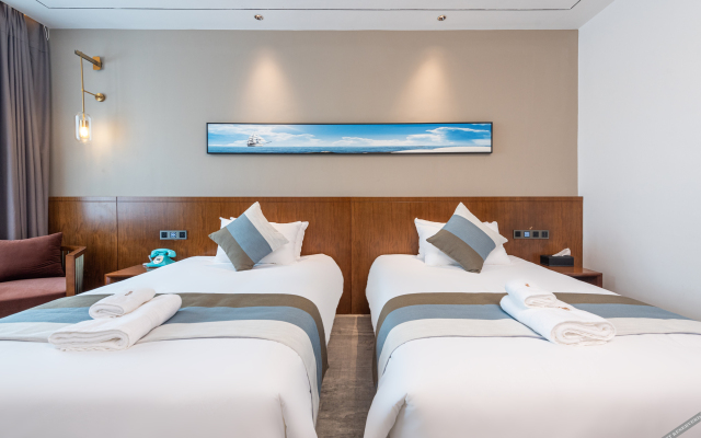 Yintan Zeyinju Hotel