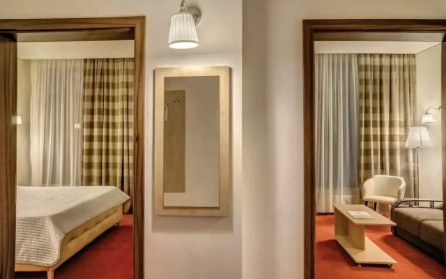 Hotel Capitol
