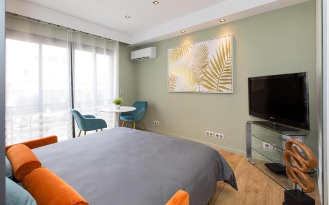 Le Classe : Hypercentre, 150m Palais, Climatisation