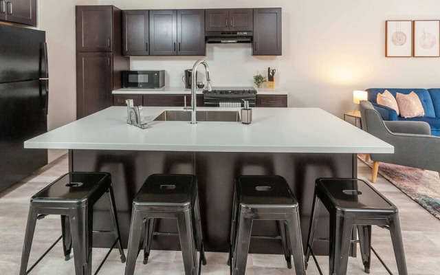 FRONTDESK The Blonde Apts Downtown Cincinnati