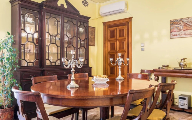 3 bedroom apartment in Acropolis area