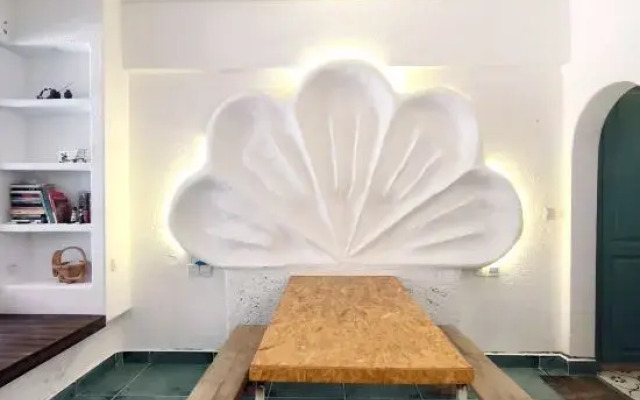 Dali Cloud Habitat Sea view apartment