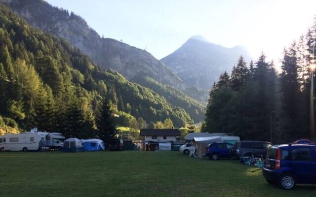 Camping Hotel La Pineta