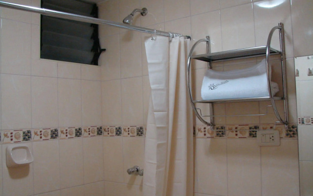 Hostal Qoyllurwasi