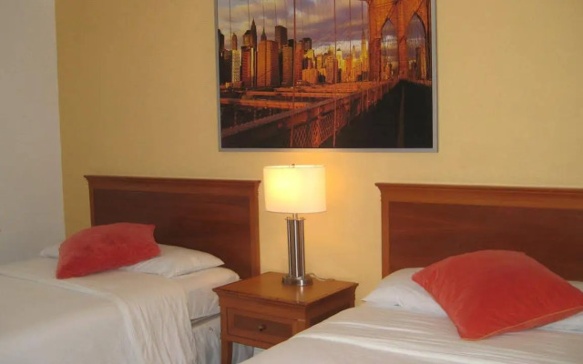 Travelodge by Wyndham Miami Biscayne Bay