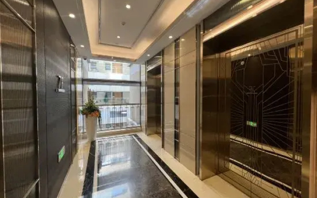 Hongqiao Aegean LOFT Apartment