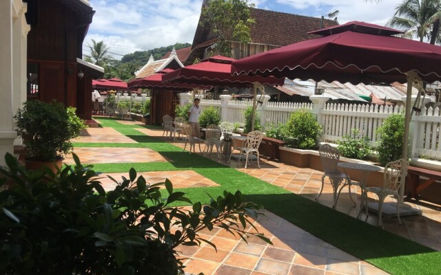 Ananta Hotel