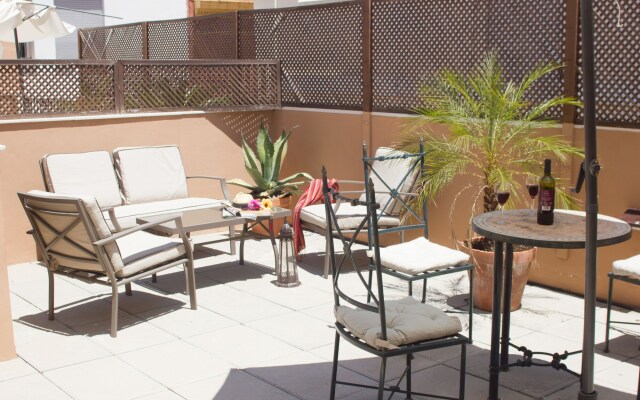 Life Apartments Giralda Suites