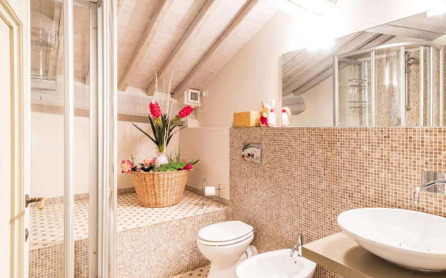 TORNESE with PRIVATE PARKING and TERRACE