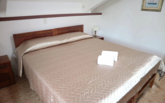 Pine Haven Hotel