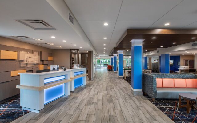 Holiday Inn Express & Suites Greenville S- Piedmont by IHG