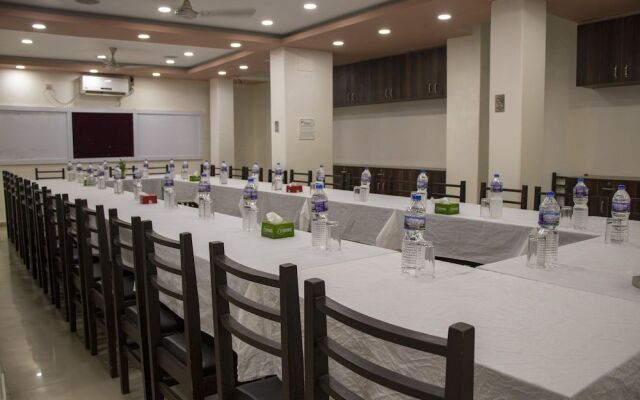 Hotel Nava Yug