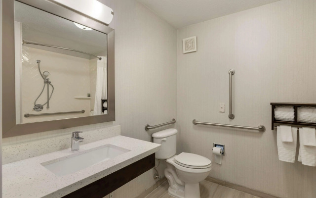Best Western Watertown Inn and Suites