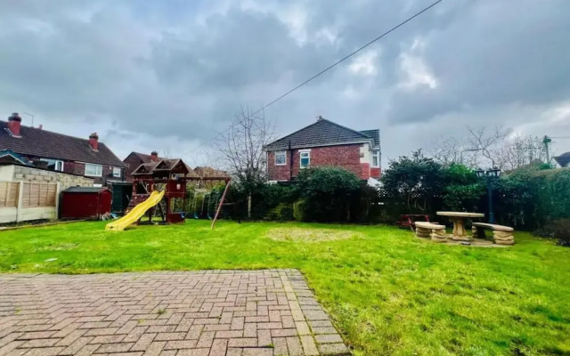 Manchester Sweet Home - Spacious 7BR House