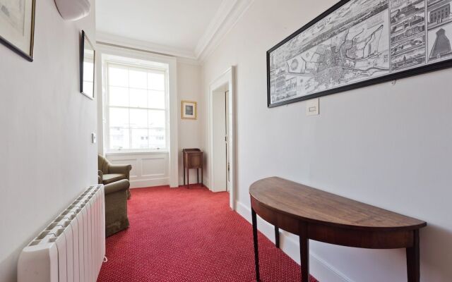 Henrietta Suites City Centre