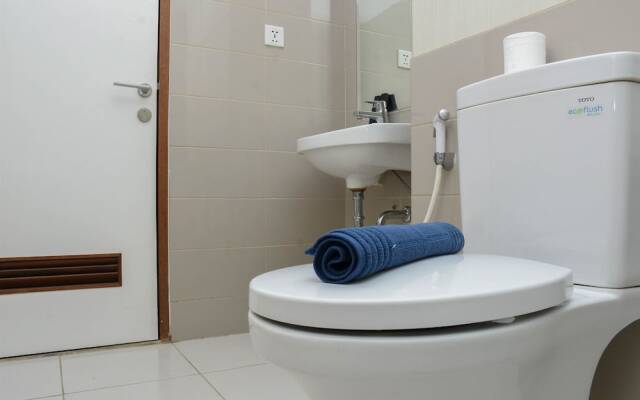 Minimalist And Cozy 2Br Apartment At Springhill Terrace Residence